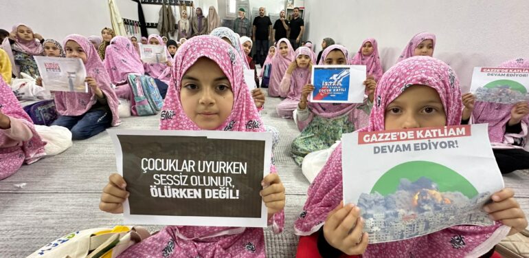 Kur-an’a Hizmet Derneğinden Anlamlı Mesaj