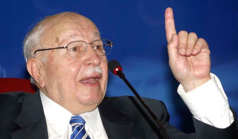 Milli Görüş Merhum Lideri Prof. Dr. Necmettin Erbakan Hocanın İran’da yaptığı konuşmayı hatırlayalım.