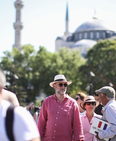 turkiye-596-milyar-dolar-turizm-geliri-bekliyor-uupk.jpg