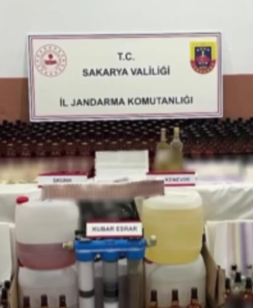 81-ilde-10-bin-600-litre-sahte-alkol-ve-etil-alkol-ele-gecirildi-37-supheli-yakalandi-h1734931234-c9.png