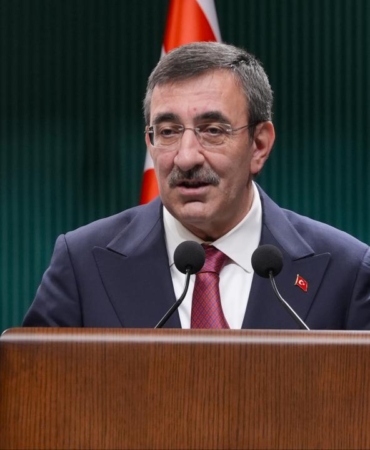 cevdet-yilmazaa-2349712.jpg