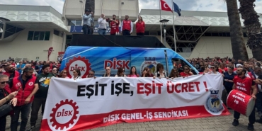disk-genel-baskani-cerkezoglu-izmirde-konustu-1.jpg