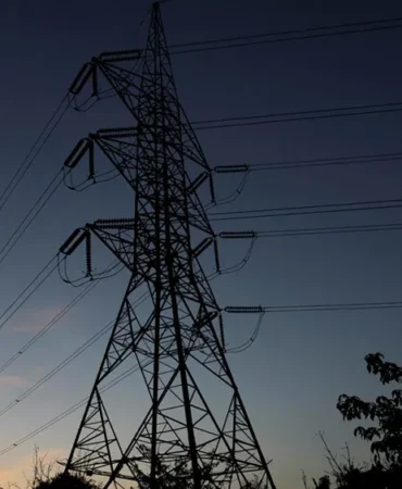 gediz-elektrikten-uyari-geldi-izmirde-saatlerce-kesinti-yasanacak-bornova-cesme-karsiyaka.webp.webp