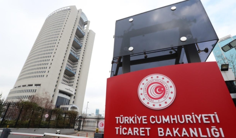 Ticaret Bakanlığı, ağustos ayında 535 şirkete dahilde işleme izin belgesi sundu.