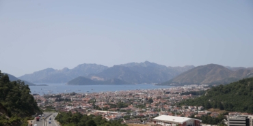 akdenizdeki-depremden-75-kisi-etkilendi-bir-genc-hayatini-kaybetti-2.jpg