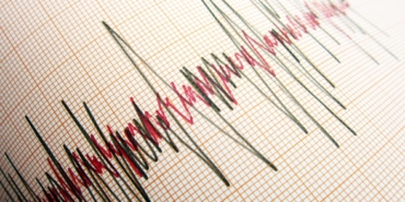 bu-kez-akdenizde-deprem-oldu.jpg