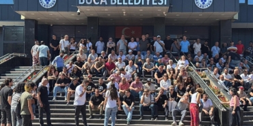 izmir-bucada-grevin-6-gunu-sms-ile-iscilerin-isine-son-verildi-1750681702111.jpg