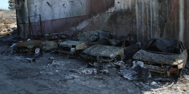 son-dakika-izmirde-galericiler-sitesinde-onlarca-arac-kule-dondu-1751282866635.jpg