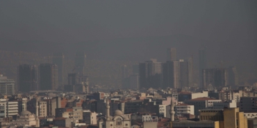 izmir-icin-korkutan-hava-kirliligi-raporu-sinirlarin-5-kat-fazlasi-1751354683344.jpg