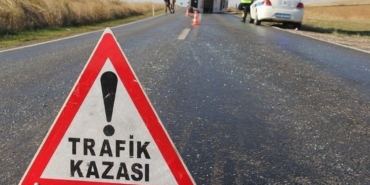 izmirde-feci-kaza-tirla-carpisan-otomobilin-surucusu-hayatini-kaybetti-1752410856840.jpeg