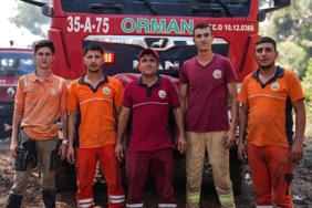 izmirdeki-yanginlarla-mucadele-suruyor-alev-savascilarindan-buyuk-mucadele-1751645679074.jpeg