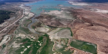 su-kitligi-izmiri-esir-aldi-barajlarda-tarihi-dusus-1754484286884.jpg