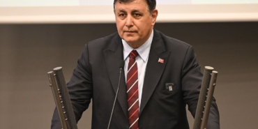 harmandali-cop-tesisi-tartismasi-chpli-baskanlari-karsi-karsiya-getirdi-1757225294208.jpg