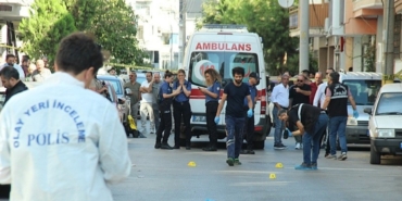 izmirde-polis-merkezine-saldirida-5-gozalti-1757333813424.jpeg