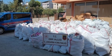 izmirde-taklit-urun-operasyonu-5-milyon-degerinde-ele-gecirildi-1758103287460.jpg