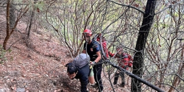 izmirde-terapi-ormanlarinda-kabus-dolu-anlar-3-genc-kurtarildi-1759203986514.jpeg