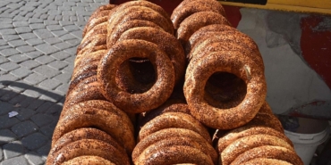 izmirdegevrek-yarindan-itibaren-20-tl-1756788003345.jpg