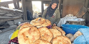 mardinli-kadinlar-kadifekalede-tandir-kulturunu-yasatiyor-1757189520097.jpeg