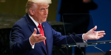 trump-2400810.jpg