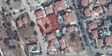 chp-borc-batagina-dustu-cesme-belediyesi-138-milyon-lira-degerinde-5-parselini-satisa-cikardi-175992.jpeg