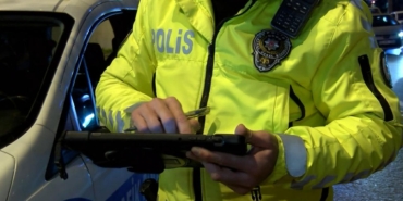 trafik-polisi-trafik-cezasi-ceza-dha-2165058.jpg