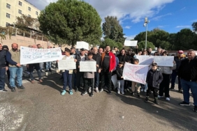 izmir-bucada-cop-tepkisi-artik-nefes-alamiyoruz-1764506794775.jpg
