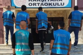 izmirde-denetimli-serbestlik-yukumluleri-okullari-yenilemek-icin-calisti-1763466568091.jpg