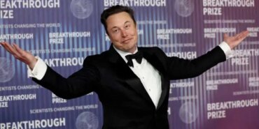 tesla-hissedarlari-elon-muskin-odeme-paketini-onayladi-tam-1-trilyon-dolar-h1762470276-467ef5.jpg