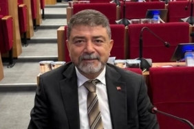 ak-parti-grup-sozcusu-atmaca-izsu-milyonluk-araclari-curumeye-terk-etti-1764759867598.jpeg