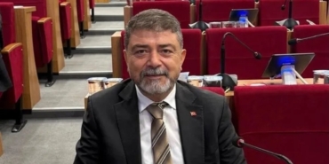 ak-parti-grup-sozcusu-atmaca-izsu-milyonluk-araclari-curumeye-terk-etti-1764759867598.jpeg