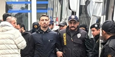 futbolda-bahis-sorusturmasinda-carpici-detay-telefonlarindan-sanal-kumar-cikti-1765608728942.jpeg