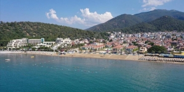 izmirde-turizmcilerden-belediyelere-tepki-cok-ciddi-bir-adaletsizlik-yapiliyor-1767100630994.jpeg