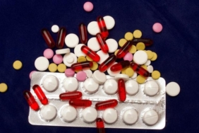 uzman-isimden-korkutan-uyari-vitaminler-yasam-suresini-kisaltiyor-1765094205848.jpg