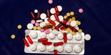 uzman-isimden-korkutan-uyari-vitaminler-yasam-suresini-kisaltiyor-1765094205848.jpg