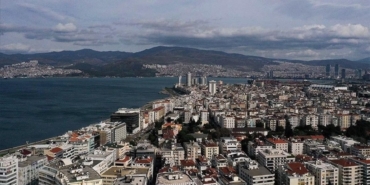 en-pahali-restoran-ve-oteller-izmirde-vatandaslar-muzdarip-1768759822154.jpeg