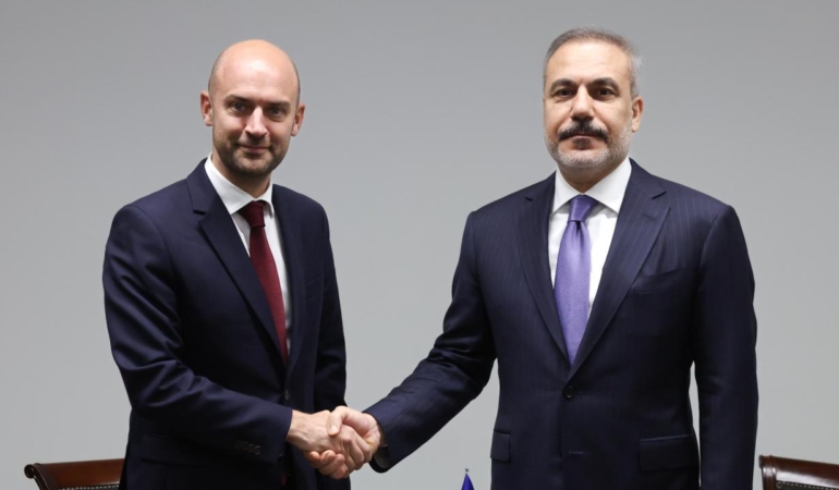 Bakan Fidan, Fransız meslektaşıyla bir araya geldi.
