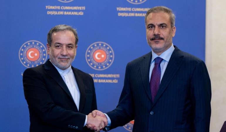 Bakan Fidan, İranlı meslektaşıyla bir görüşme gerçekleştirdi.