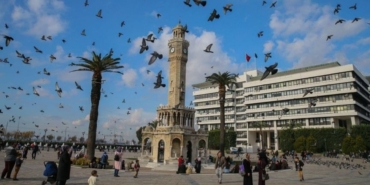 izmir-hakkinda-bilinmeyenler-parsomen-kagidindan-sifa-merkezine-felsefeden-sanatcilara-kadar-uzanan.jpeg