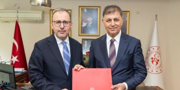 izmirde-tarihi-adim-karsiyaka-stadinin-insaati-icin-protokol-imzalandi-1774872136035.jpg
