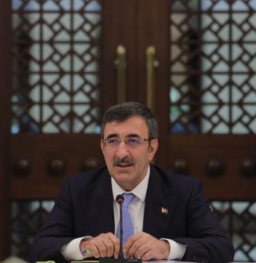 cumhurbaskani-yardimcisi-yilmaz-kazakistan-turkiye-yuvarlak-masa-toplantisi-nda-konustu-9166.jpg