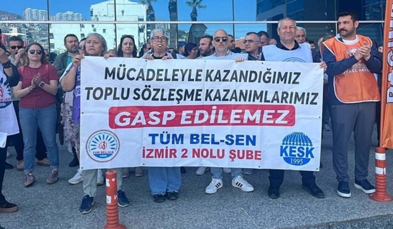 izmir-bayrakli-belediyesinde-memurlar-eylemde-tum-haklarimizi-kullanmaktan-geri-durmayacagiz-1777289.jpeg