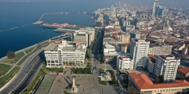 1-mayis-izmir-trafige-kapali-yollar-1777616929779.jpeg