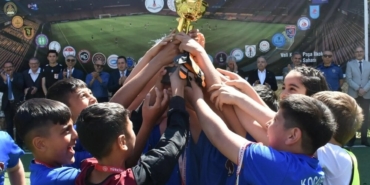 bakanlik-oncu-olmustu-izmirde-spora-yonlendirilen-ogrenciler-icin-turnuva-heyecani-1778139281968.jpg