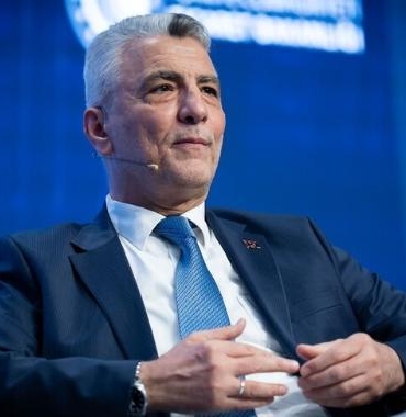 ticaret-bakani-bolat-ticarette-turkiye-yuzyili-zirvesi-nde-konustu-2-2585.jpg