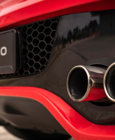 vw-golf-gti-w12-650-in-roter-lackierung.jpg