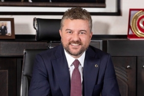buca-belediye-baskani-gorkem-duman-gorevden-uzaklastirildi-1780896583159.jpeg