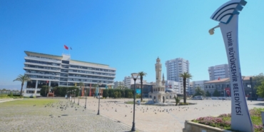 izmir-buyuksehir-belediyesi-iscileri-is-birakti-1781520387204.jpg