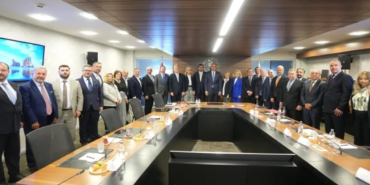 izmirdeki-o-projeye-karsi-ciktilar-izmirin-gelecegi-icin-stratejik-oneme-sahip-1781189986391.png