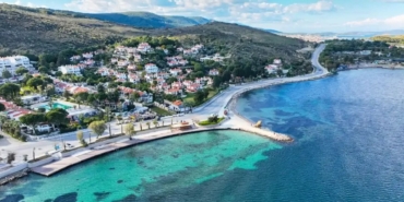 yaz-sicaklari-bastirdi-izmir-sicaklarinda-icinizi-serinletecek-10-iyi-fikir-1780409245781.jpeg