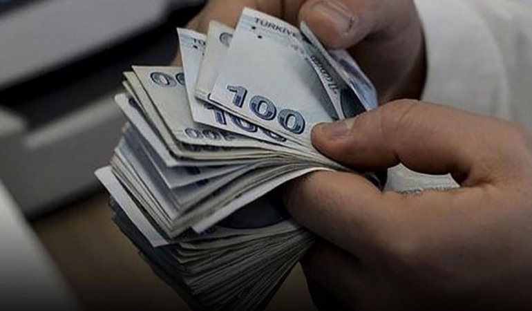 Bankacılık sektörünün net kârı ağustos ayında 676,3 milyar lira olarak belirlendi.